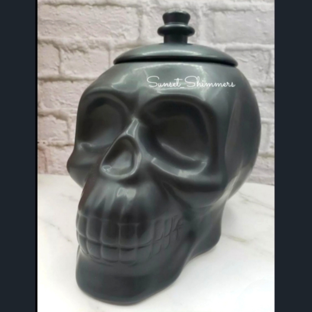 New Goth Matte Black Skull Cookie Jar Canister Halloween Skeleton Gothic New
